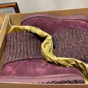 Women Ugg Boot - Burgundy